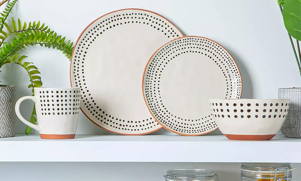 Ensemble de vaiselle en céramique de 24 pièces de la marque Nicola Spring, modèle au choix - Primary Image