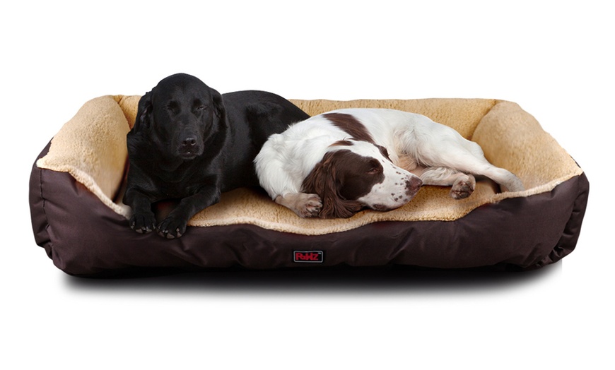 Image 21: Fleece Warm Pet Bed