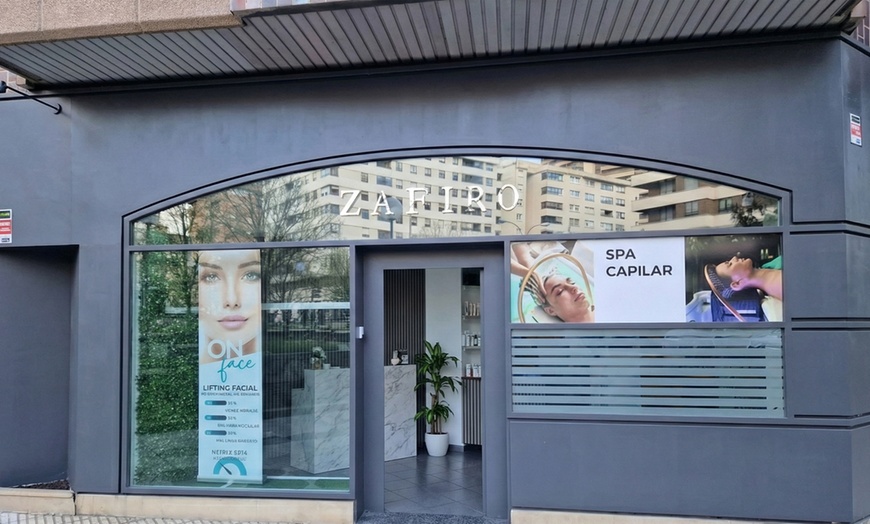 Image 9: Pack de bienestar: tratamientos capilares, faciales y masaje corporal