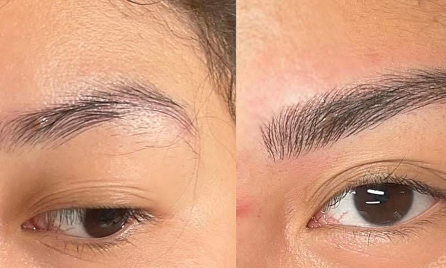 Image 7: Semi-Permanent Make Up at Artistic Beauty SA