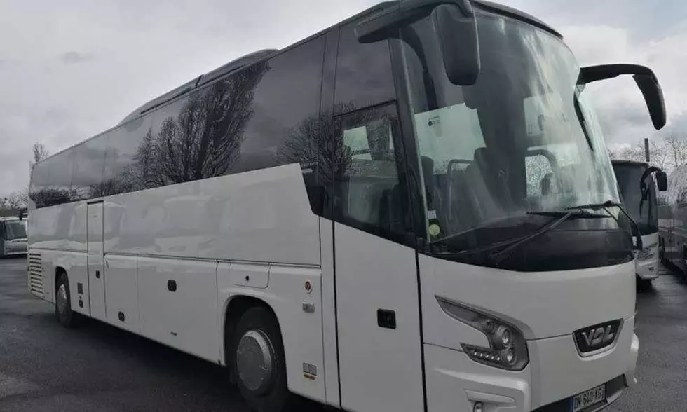 Londres : journée shopping pendant les soldes avec transport en bus aller-retour et traversée en ferry - Second Medium