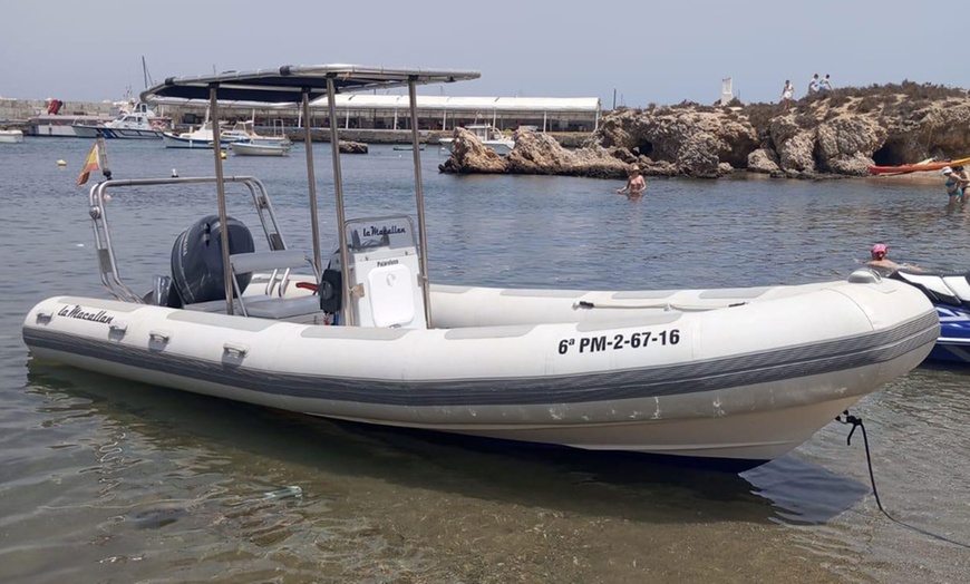 Image 5: Alquiler de embarcación para hasta 10 personas durante 4 u 8 horas