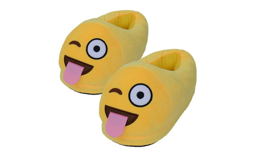 Image 2: Kids' Emoji Slippers 