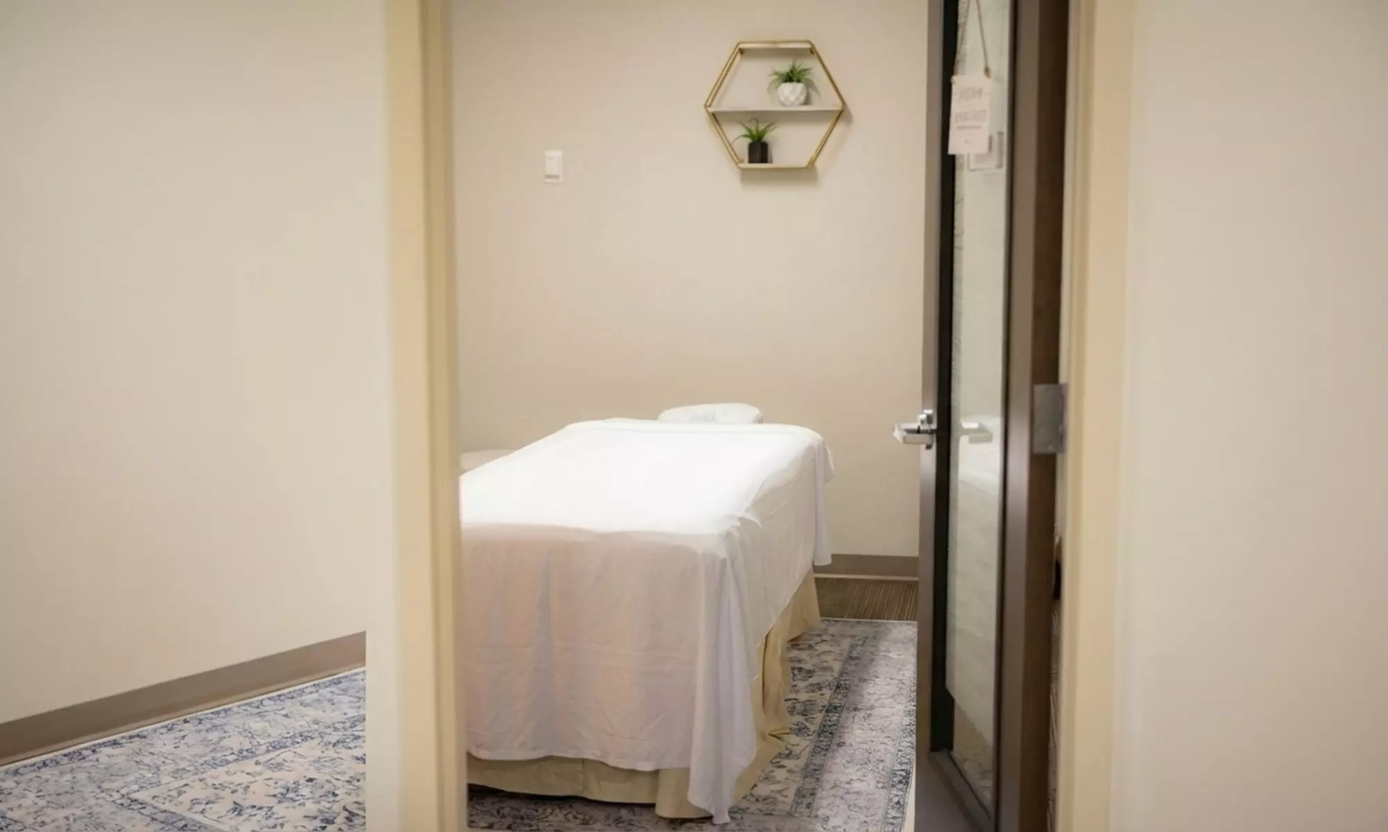 Unwind with One, Two or Three Deep Tissue Massage - 60 Minutes