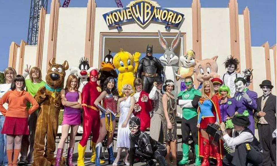 One or Two Park Pass with AbuDhabi Tour at Royal Smart Tourism!