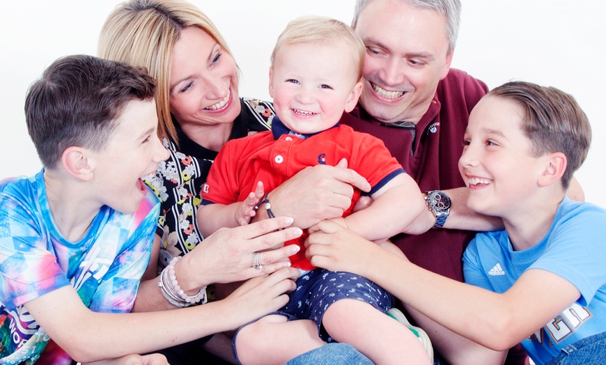 Image 3: Couple or Family Photoshoot