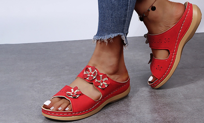 Image 13: Retro Flower Casual Sandals