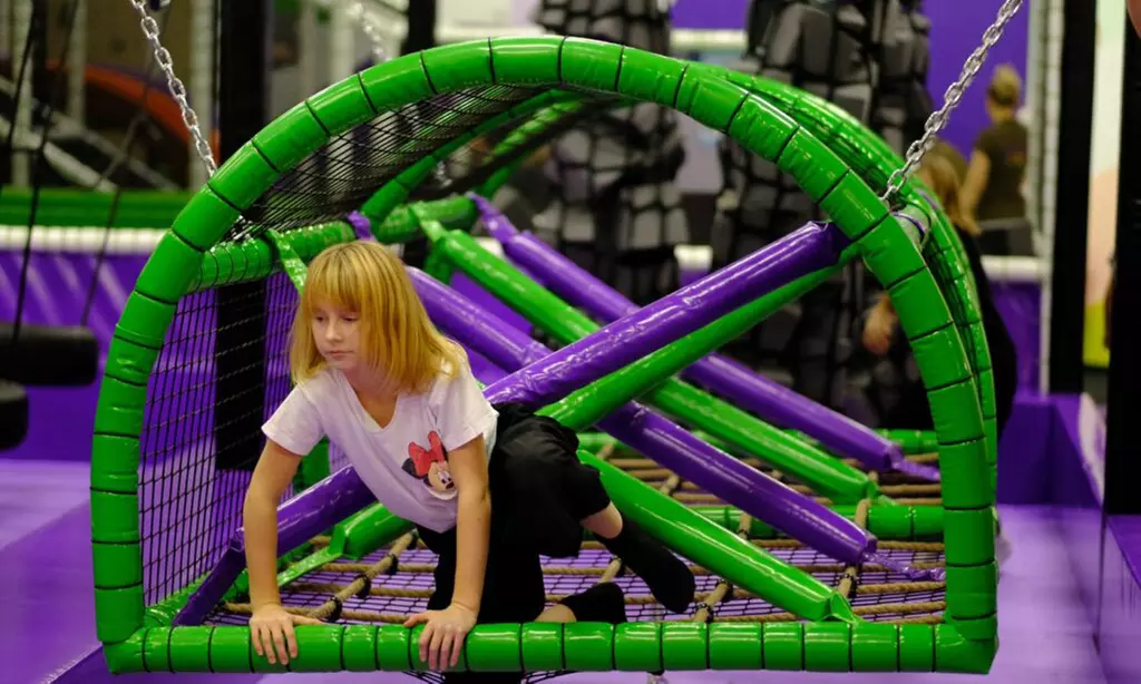 Całodniowe wejście do bawialni dla 1 dziecka z opiekunem