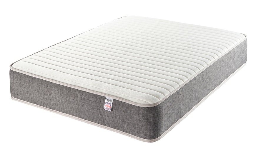 Image 3: Pocket+ 3000 Memory Hybrid Nine-Layer Mattress