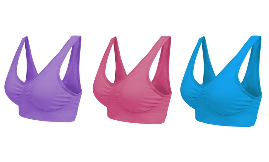 Image 3: Seamless Bras Three-Pack