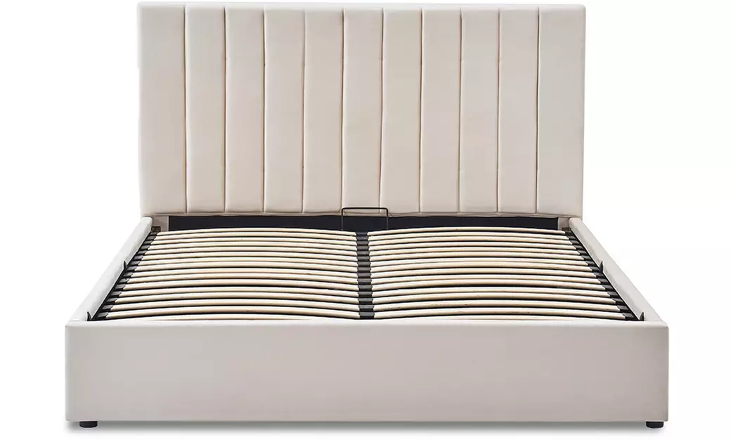 Lit coffre Giulia en velours beige, Maison Aubertin