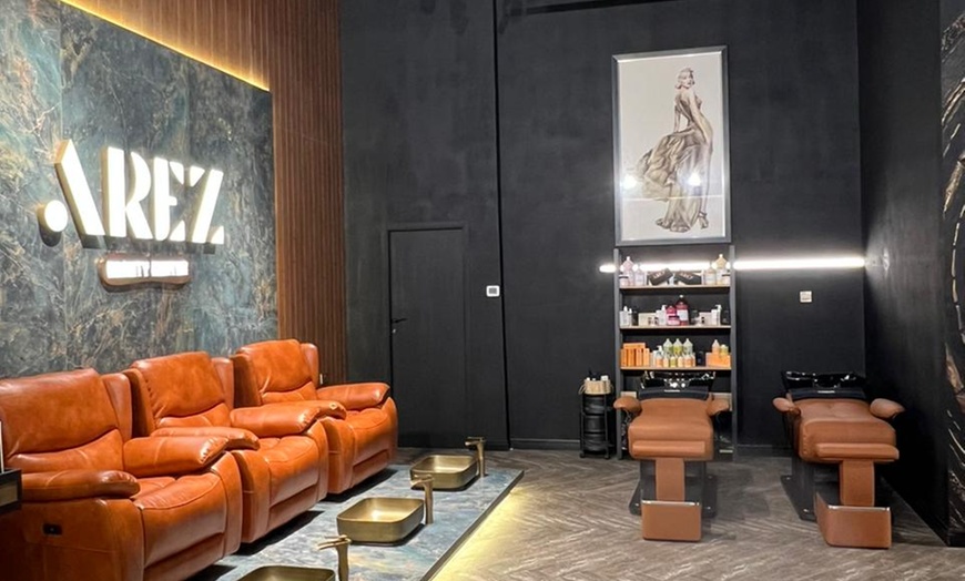 Image 7: Hair Wash and Blow-Dry at Arez Beauty Center