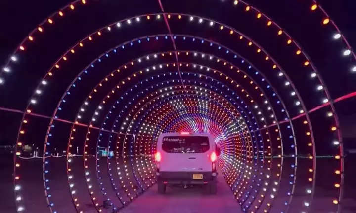 Magical Lights Adventure – Tulsa's Premier Drive-Thru Holiday Lights