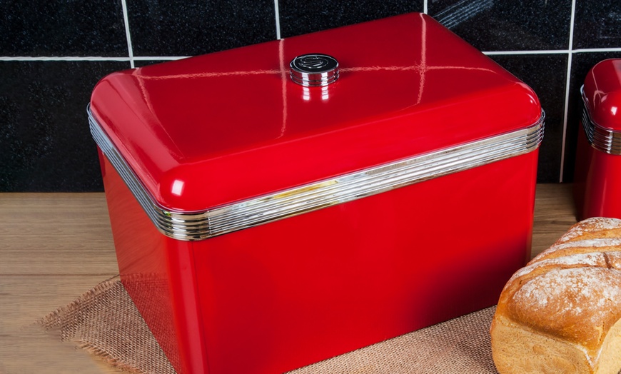 Image 6: Swan Retro Bread Bin