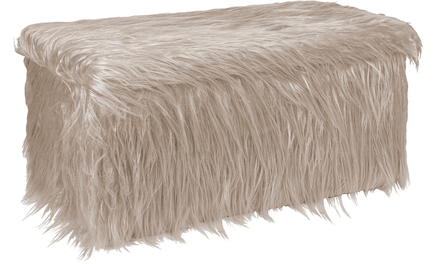 Image 6: Pouf contenitore Yeti con pelliccia