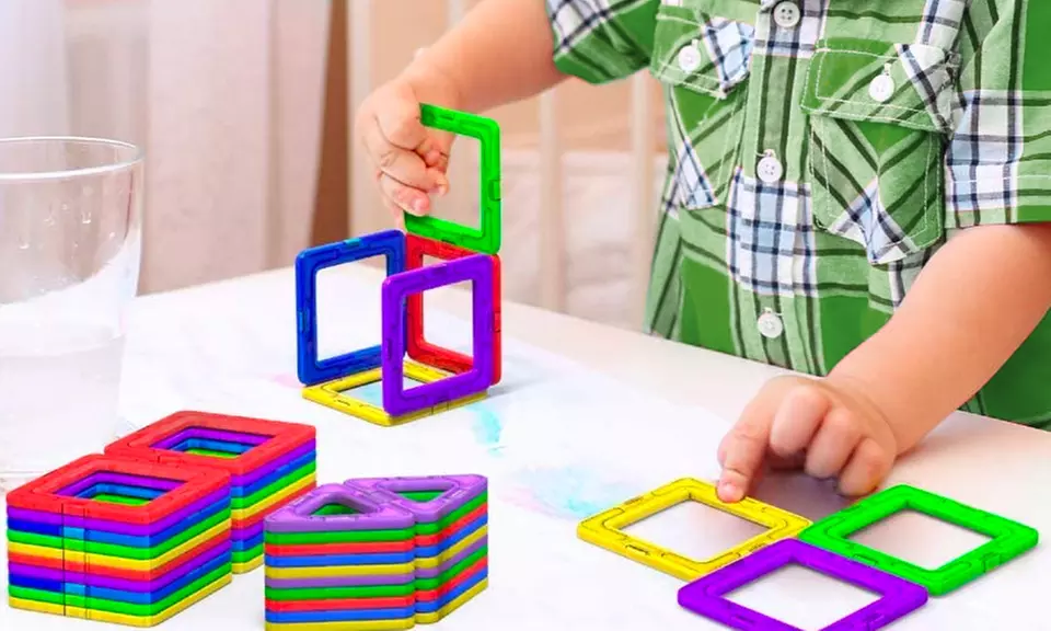 Set di 40 mattoncini magnetici, con 20 triangoli e 20 quadrati - Image 3