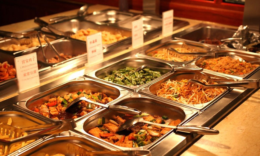 Image 4: All-you-can-eat Asia-Buffet