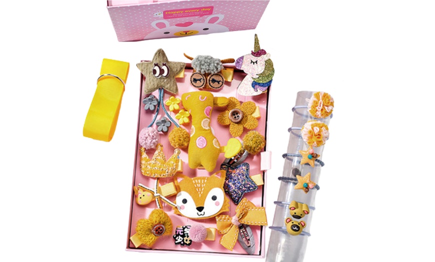 Image 9: 24-Piece Girl's Hair Box