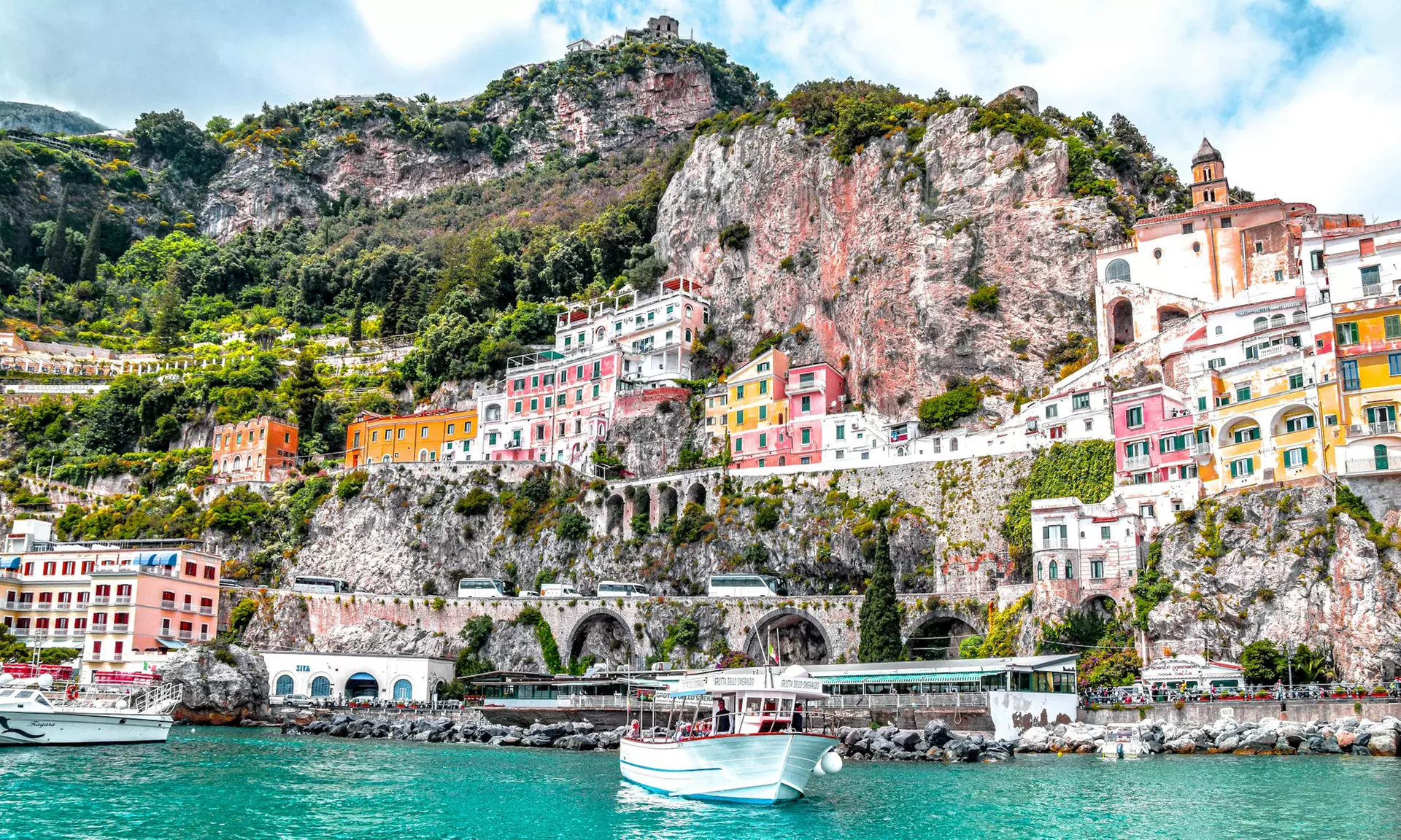 Kampanien: Doppelzimmer mit Halbpension und Spa