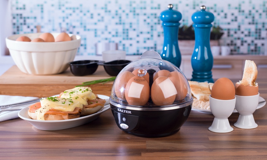 Image 2: Salter Electric Boiled and Poached Egg Cooker