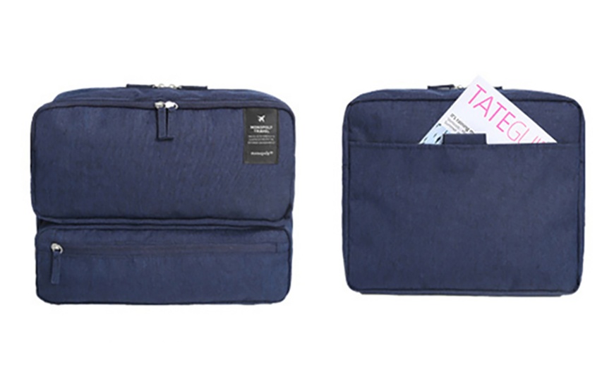 Image 6: Multi-Compartment Travel Bag