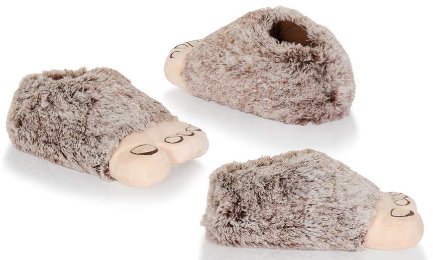 Image 6: Men's 3D Novelty Slippers