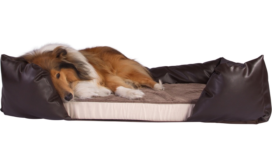 Image 6: Silentnight Memory Foam Dog Bed