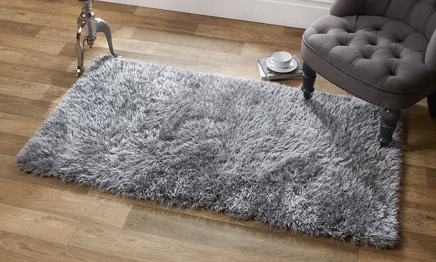 Vienna Shimmer Shaggy Rug | Groupon Goods