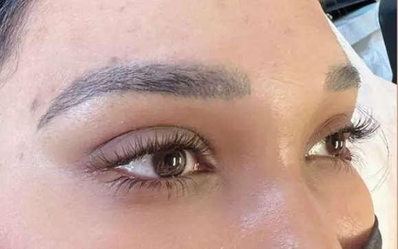 Discover Classic Mink Eyelash Extensions with Kacy Lash Studio offering up to 35% off for a stunning, personalized lash look - Second Medium
