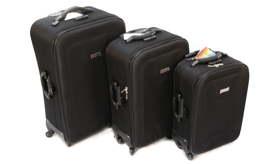 Image 100: Discovery Three-Piece Luggage