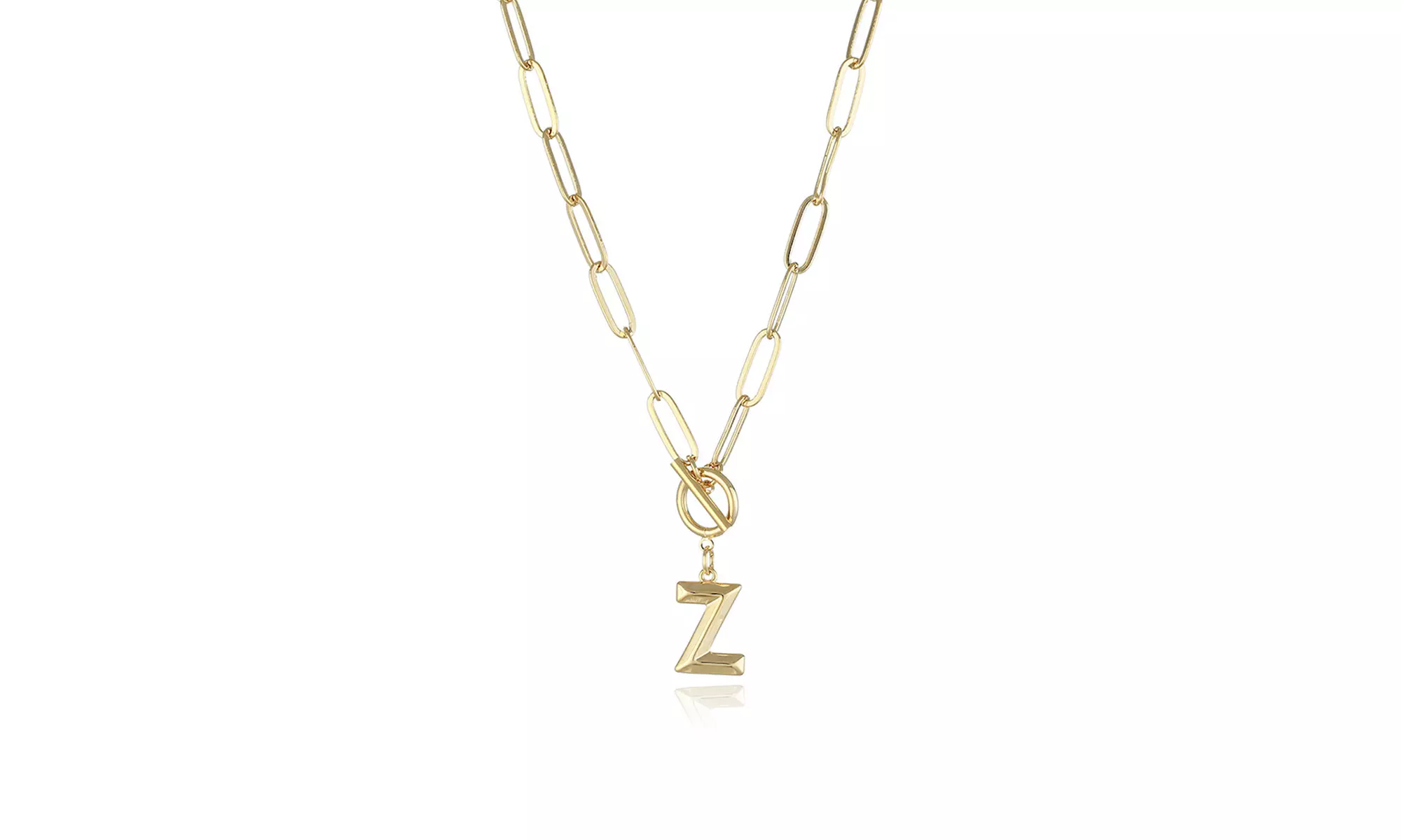 Collier avec pendentif initiale