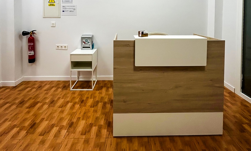 Image 2: Pies Felices con quiropodia con hidratación