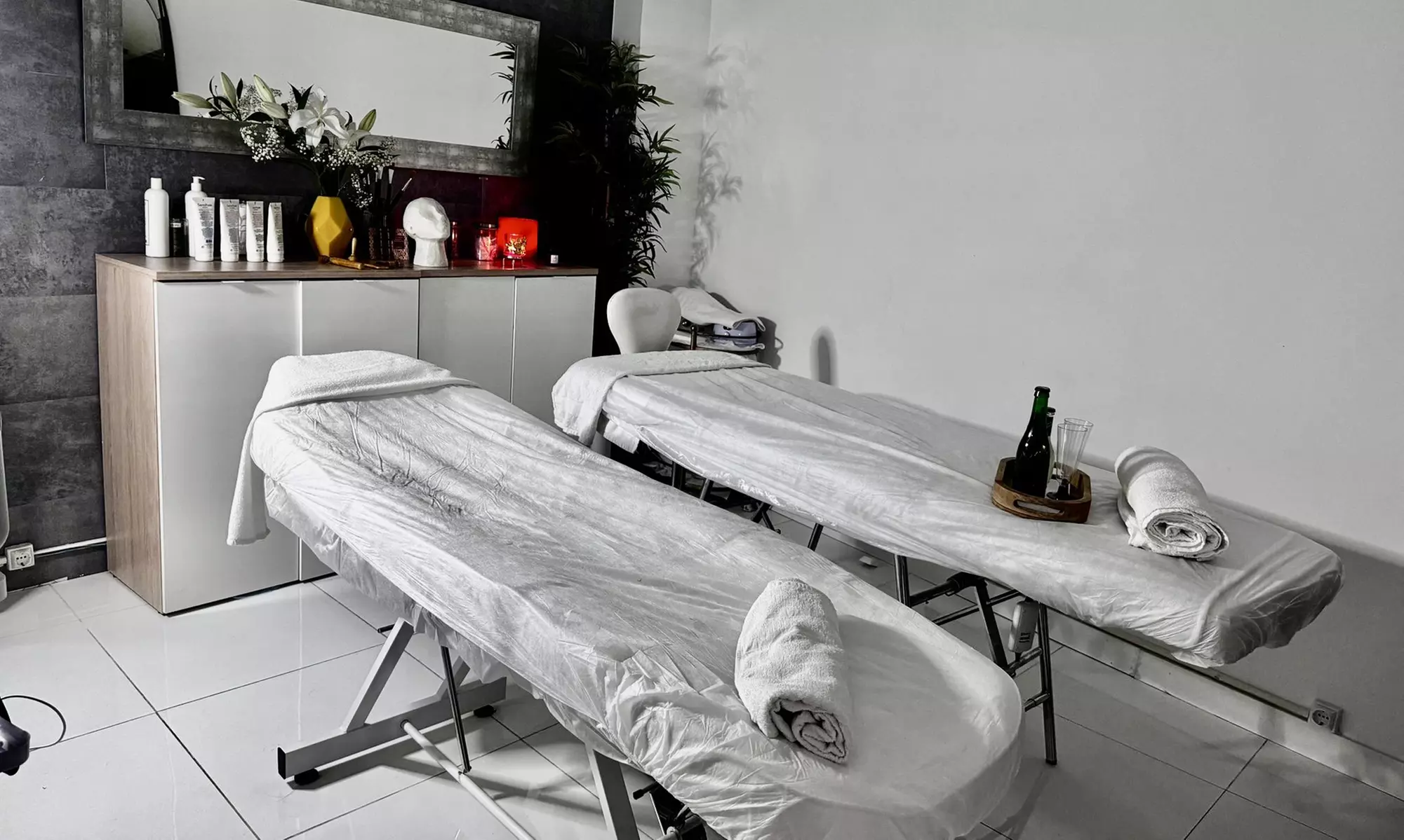 Masaje en pareja de hasta 60 minutos con copa de cava y opciones extra