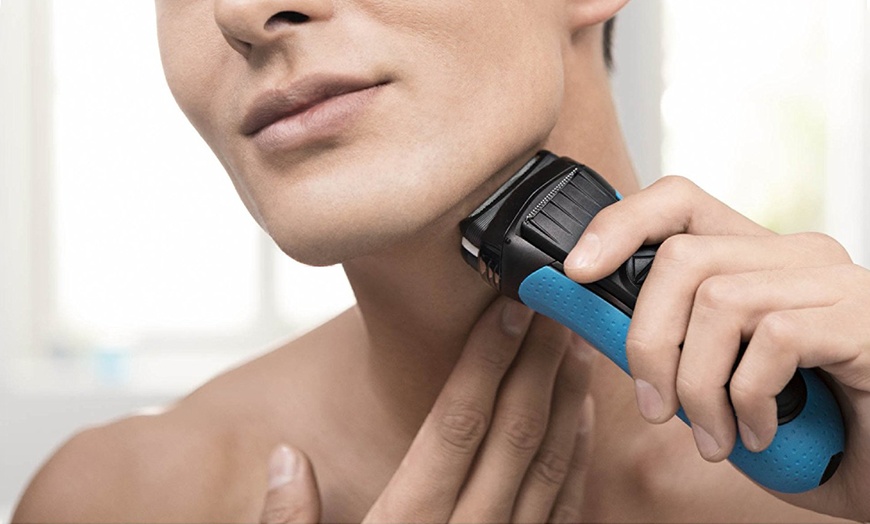 Image 3: Braun Series 3 Foil Shaver