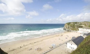 Newquay: Double Room with Breakfast