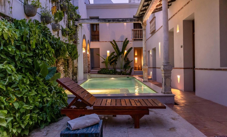 Image 3: ✈ 5-Night Part All-Incl. Colombia Vacation from Travel by Jen