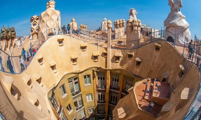✈ Barcellona: Volo diretto più 2 o 3 notti in hotel