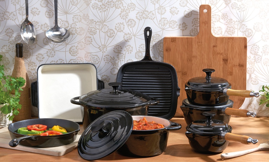 Image 2: Cooks Professional Cast Iron Set