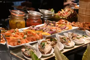 4* Night Dinner Buffet & Soft Drinks or House Beverages at Spicery @ 4* Novotel Gold District(Up to 50% Off*)