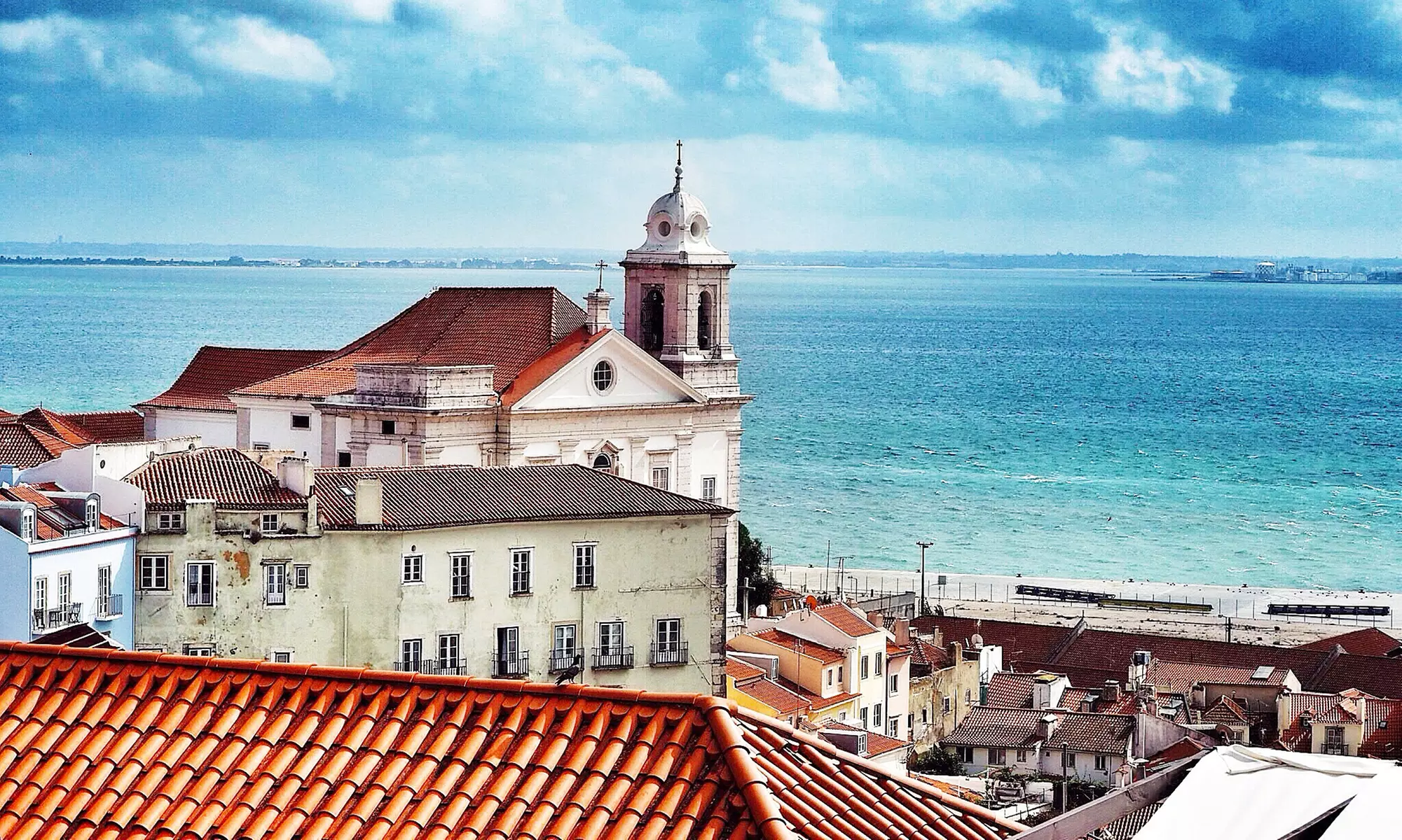 ✈ 6-Day Portugal: Lisbon Getaway w/ Air from TripToGo