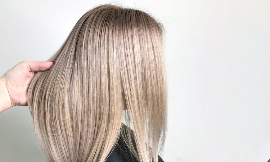 Image 2: Transform Your Hair: Keratin Smoothing Treatment with Optional Haircut