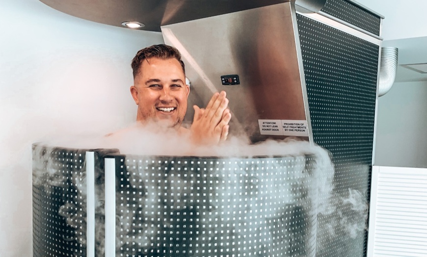 Image 4: Full-Body Cryotherapy