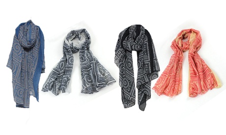 Foulard da donna della collezione primavera estate disponibile in 4 colori