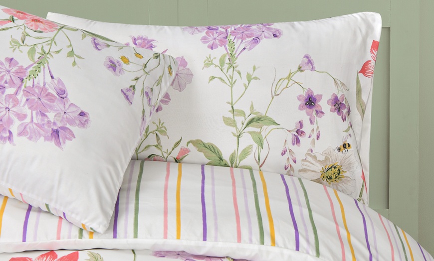 Image 4: Smart Living Soft Reversible Wild Flowers Duvet Cover and Pillowcases