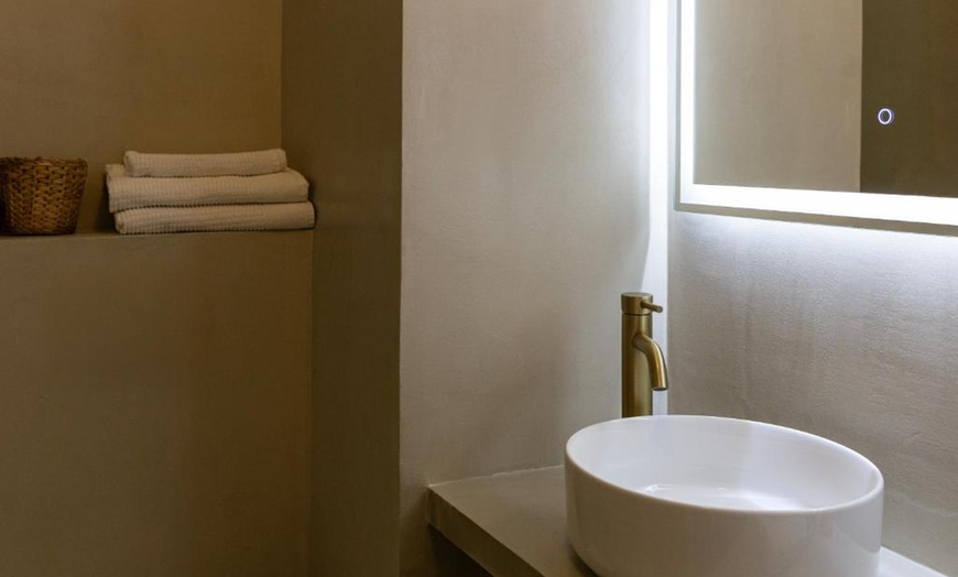 Image 5: Near Paris: Double Room with Optional Breakfast