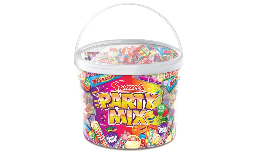 Image 1: Swizzels Party Tub