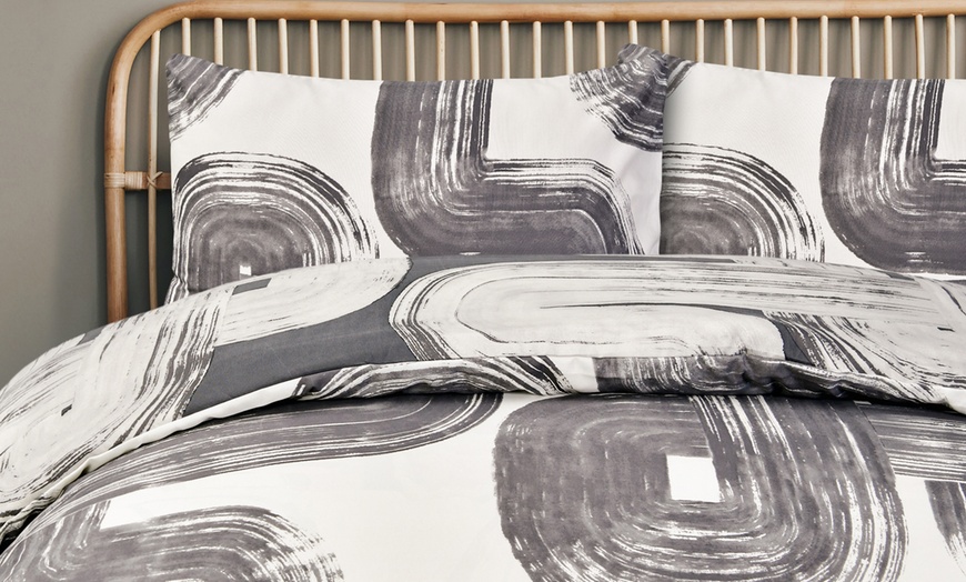 Image 4: Reversible Elemental Geo Duvet Set