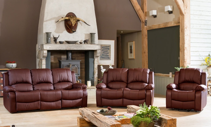 Image 28: Up to Three Reclining Sofa Sets 