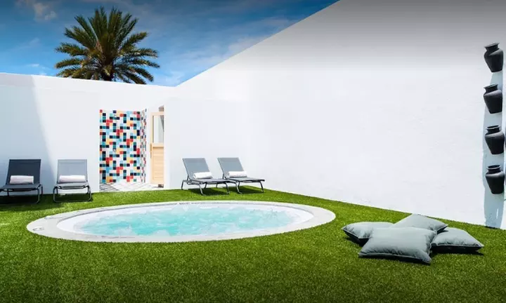 Day Pass, barbacoa y más para 2 en complejo con piscina