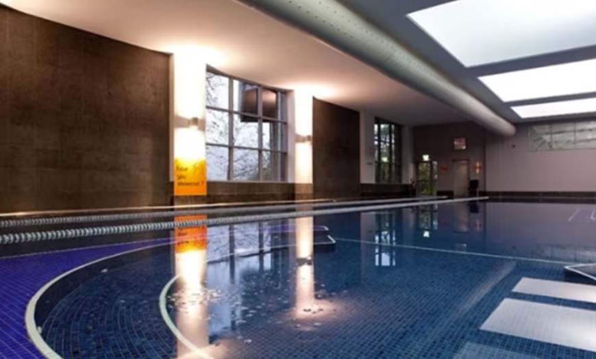 Image 1: 4 to 6-Hour Spa Access with Lunch, Bubbly, & Afternoon Tea for 1 or 2